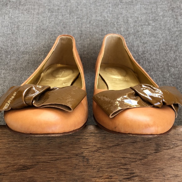 J. CREW - Made in Italy Leather Flats w/Bow - Picture 7 of 11